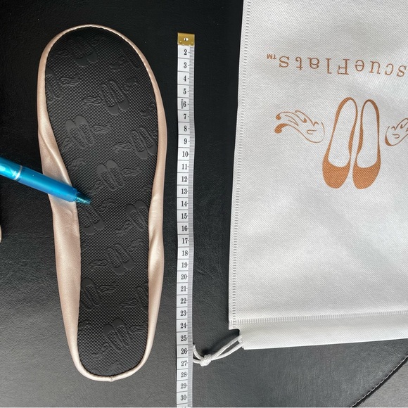 NWT Ladies Cream Rescue Flats - Picture 6 of 8